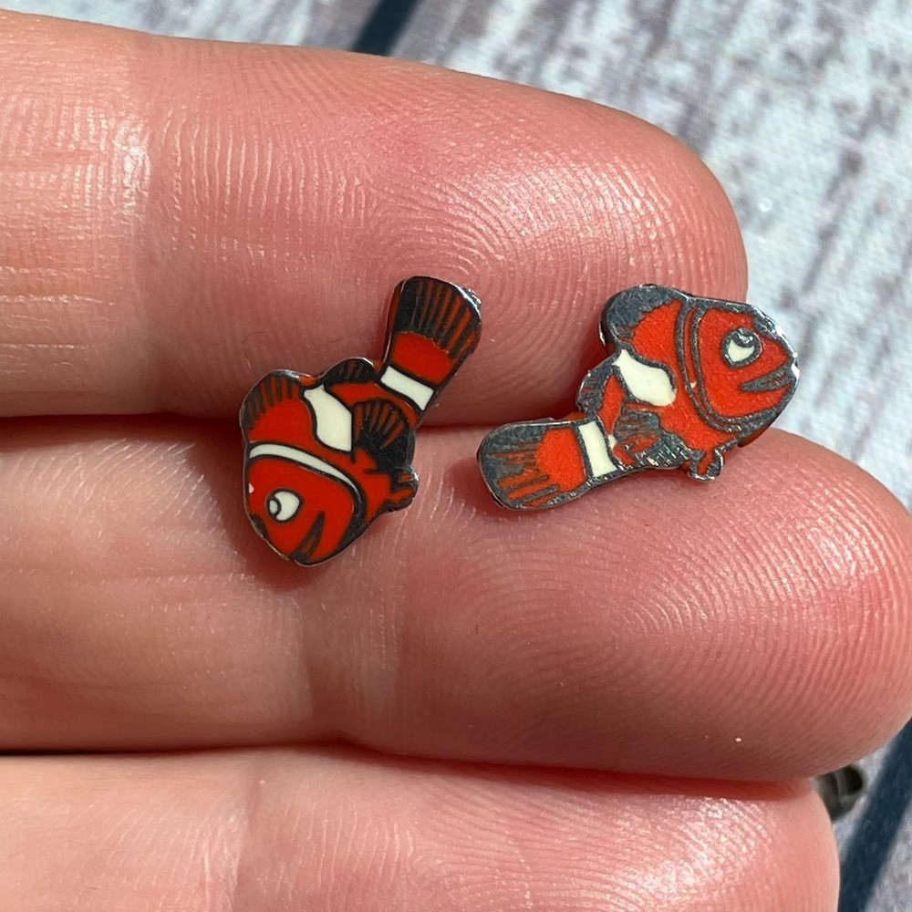 Sterling Silver Clown Fish Stud Earrings Nemo Marlin Orange White Enamel
